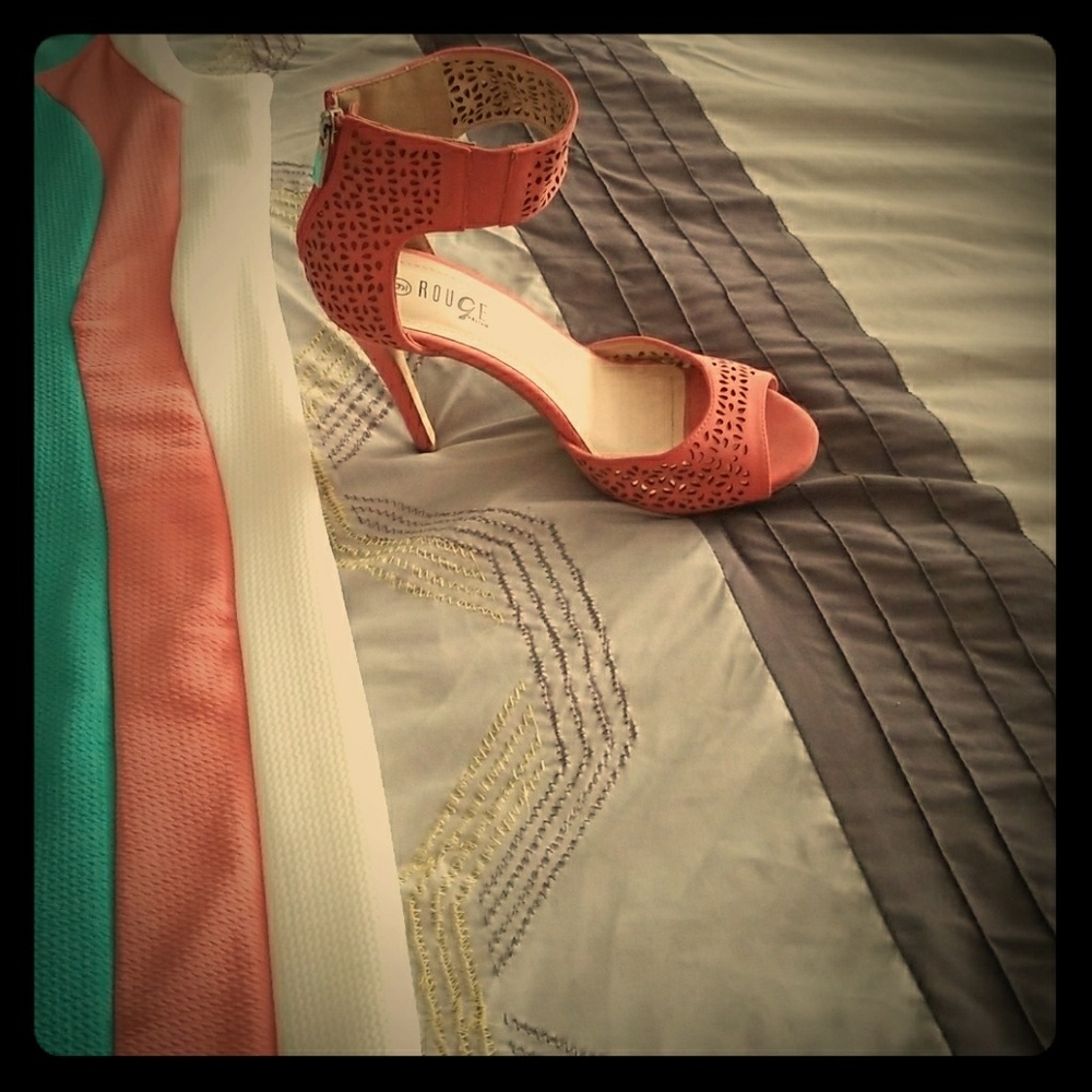 High ankle pumps sz 9